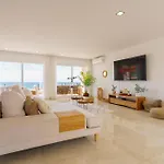 With Ocean View Лориньян