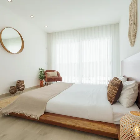 With Ocean View Lourinha (Lisbon)