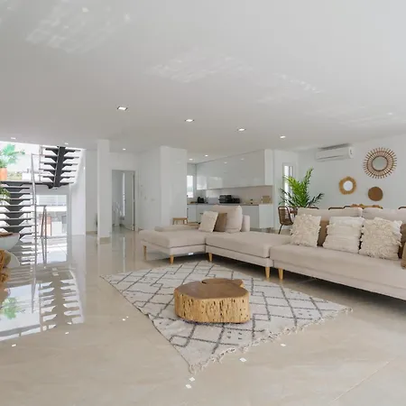 With Ocean View Lourinha (Lisbon)