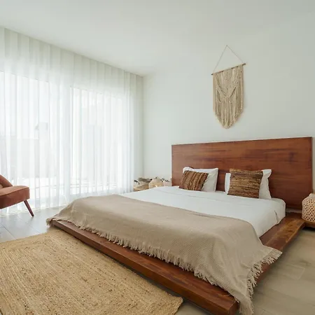 Vila With Ocean View *