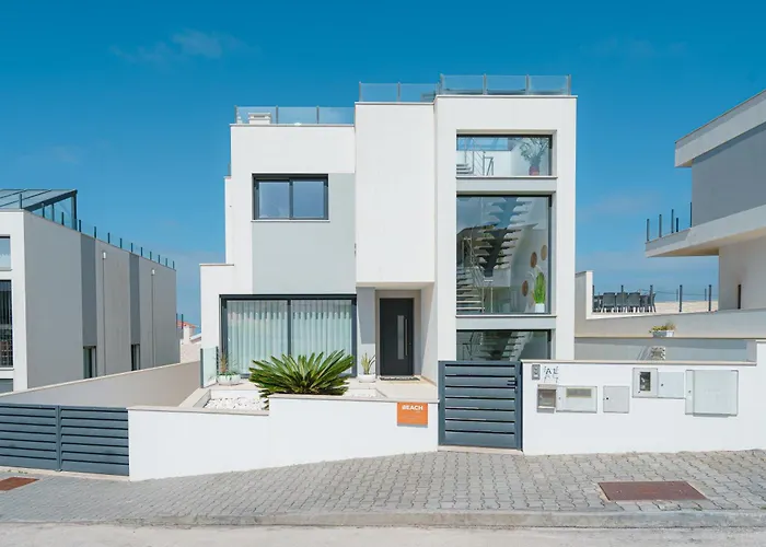 With Ocean View فيلة لورينها